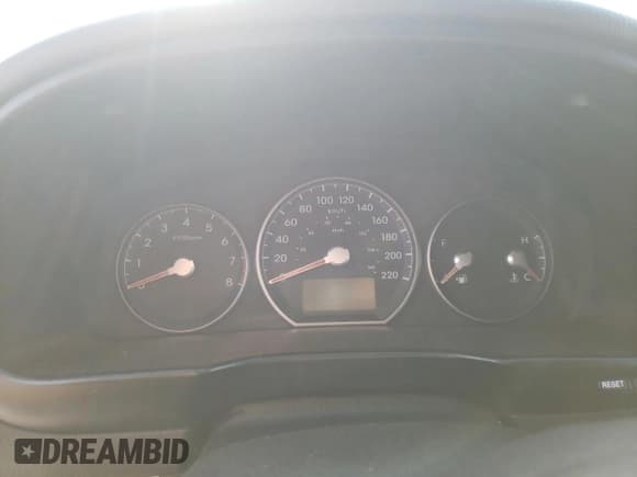 ✅ 2012 Hyundai Santa Fe SE • VIN: 5XYZHDAG8CG122087 • Lot: 87845555. Listed on Copart with Not provided. Free auction sales archive from the USA and detailed vehicle history report at DreamBid. Image 9.