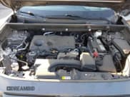 ✅ 2022 Toyota RAV4 XLE • VIN: 2T3W1RFV3NC196552 • Lot: 43136826. Wystawiony na IAAI z przebiegiem 26 833 mil. Bezpłatny archiwum sprzedaży aukcyjnych z USA i szczegółowy raport historii pojazdu na DreamBid. Zdjęcie 10.