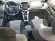 2015 Chevrolet Cruze LS с VIN 1G1PB5SH5F7150638, выставлен на аукционе Copart как лот 67903005 с пробегом 50 398 миль миль и Списание • Salvage title. История ставок и продаж доступна на DreamBid. Изображение 8.