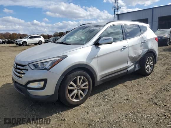✅ 2016 Hyundai Santa Fe Limited • VIN: 5XYZUDLA1GG308242 • Lot: 78397734. Wystawiony na Copart z przebiegiem 40 700 mil mil. Skorzystaj z bezpłatnego archiwum sprzedaży aukcyjnych z USA i zobacz szczegółowy raport historii pojazdu na DreamBid. Zdjęcie 1.