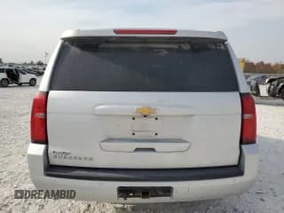 ✅ 2016 Chevrolet Suburban LT • VIN: 1GNSKHKC4GR466052 • Lot: 75433844. Wystawiony na Copart z przebiegiem 145 298 mil. Bezpłatny archiwum sprzedaży aukcyjnych z USA i szczegółowy raport historii pojazdu na DreamBid. Zdjęcie 6.