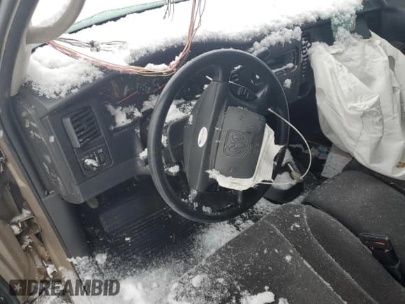 ✅ 2004 Dodge Dakota SLT • VIN: 1D7HG48N84S693647 • Lot: 84762644. Wystawiony na Copart z przebiegiem Nie podano. Bezpłatny archiwum sprzedaży aukcyjnych z USA i szczegółowy raport historii pojazdu na DreamBid. Zdjęcie 8.