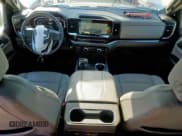 ✅ 2024 GMC Sierra 1500 SLT • VIN: 1GTUUDE81RZ252912 • Лот: 86103365. Опубликован ранее на Copart с пробегом 72 352 миль. Бесплатный доступ к архиву аукционных продаж из США и подробный отчёт об истории автомобиля на DreamBid. Изображение 8.