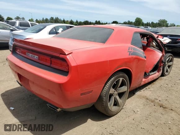 ✅ 2014 Dodge Challenger R/T 100th Anniversary Appearance • VIN: 2C3CDYBT4EH250095 • Lot: 54576704. Wystawiony na Copart z przebiegiem Nie podano. Bezpłatny archiwum sprzedaży aukcyjnych z USA i szczegółowy raport historii pojazdu na DreamBid. Zdjęcie 3.