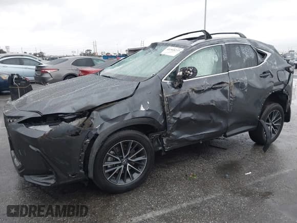 ✅ 2024 Lexus NX 350h • VIN: 2T2AKCEZ0RC018195 • Lot: 41568273. Wystawiony na IAAI z przebiegiem 24 612 mil. Bezpłatny archiwum sprzedaży aukcyjnych z USA i szczegółowy raport historii pojazdu na DreamBid. Zdjęcie 6.