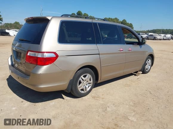 ✅ 2007 Honda Odyssey EX-L • VIN: 5FNRL38787B432199 • Lot: 43476987. Listed on IAAI with 213,886 mi. Free auction sales archive from the USA and detailed vehicle history report at DreamBid. Image 4.