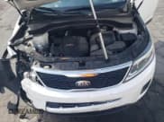 ✅ 2014 Kia Sorento LX • VIN: 5XYKT3A65EG453424 • Lot: 80348425. Listed on Copart with 176,752 mi. Free auction sales archive from the USA and detailed vehicle history report at DreamBid. Image 12.