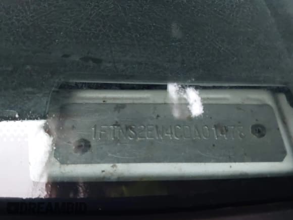 ✅ 2012 Ford Econoline Cargo Commercial • VIN: 1FTNS2EW4CDA01478 • Lot: 42306606. Wystawiony na IAAI z przebiegiem 213 597 mil. Bezpłatny archiwum sprzedaży aukcyjnych z USA i szczegółowy raport historii pojazdu na DreamBid. Zdjęcie 9.