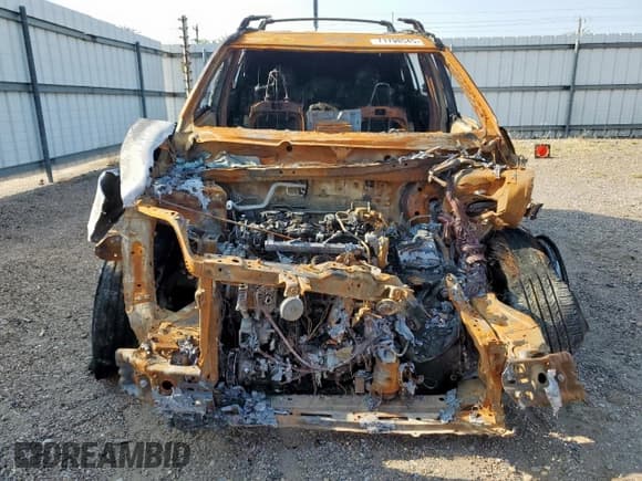 ✅ 2023 Toyota RAV4 XLE Premium • VIN: 2T3C1RFV4PC224798 • Лот: 71798545. Опубликован ранее на Copart с пробегом Не указан. Бесплатный доступ к архиву аукционных продаж из США и подробный отчёт об истории автомобиля на DreamBid. Изображение 5.