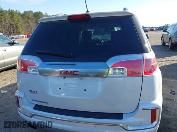 ✅ 2016 GMC Terrain Denali • VIN: 2GKALREK8G6197046 • Лот: 41479176. Опубликован ранее на IAAI с пробегом 60 975 миль. Бесплатный доступ к архиву аукционных продаж из США и подробный отчёт об истории автомобиля на DreamBid. Изображение 17.