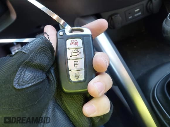 ✅ 2015 Hyundai Veloster Turbo • VIN: KMHTC6AE9FU242445 • Lot: 41297636. Wystawiony na IAAI z przebiegiem 73 146 mil. Bezpłatny archiwum sprzedaży aukcyjnych z USA i szczegółowy raport historii pojazdu na DreamBid. Zdjęcie 11.