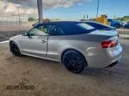 ✅ 2014 Audi S5 Premium Plus • VIN: WAUCGAFH6EN003424 • Lot: 96463995. Wystawiony na Copart z przebiegiem 27 275 mil. Bezpłatny archiwum sprzedaży aukcyjnych z USA i szczegółowy raport historii pojazdu na DreamBid. Zdjęcie 2.
