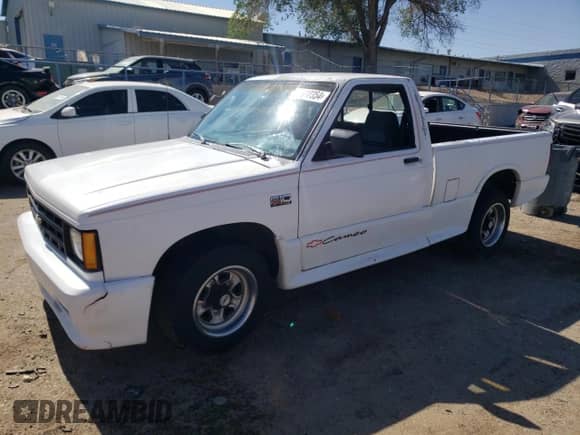 1989 Chevrolet S-10 X96 с VIN 1GCCS14Z8K8176644, выставлен на аукционе Copart как лот 58812354 с пробегом Не указан миль и На запчасти • Non repairable. История ставок и продаж доступна на DreamBid. Изображение 1.