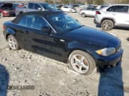 ✅ 2013 BMW 1 Series 128i • VIN: WBAUN1C52DVR01683 • Лот: 88423465. Опубликован ранее на Copart с пробегом 111 157 миль. Бесплатный доступ к архиву аукционных продаж из США и подробный отчёт об истории автомобиля на DreamBid. Изображение 4.