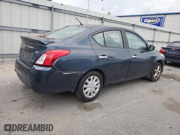 ✅ 2015 Nissan Versa SV • VIN: 3N1CN7AP5FL921373 • Lot: 58511895. Listed on Copart with 174,313 mi. Free auction sales archive from the USA and detailed vehicle history report at DreamBid. Image 3.