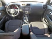 ✅ 2017 Kia Soul • VIN: KNDJN2A25H7490603 • Lot: 90850335. Wystawiony na Copart z przebiegiem 65 772 mil. Bezpłatny archiwum sprzedaży aukcyjnych z USA i szczegółowy raport historii pojazdu na DreamBid. Zdjęcie 8.