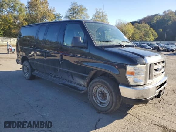 ✅ 2011 Ford Econoline Passenger XLT • VIN: 1FBNE3BL6BDB10888 • Lot: 85581125. Listed on Copart with 270,030 mi. Free auction sales archive from the USA and detailed vehicle history report at DreamBid. Image 4.