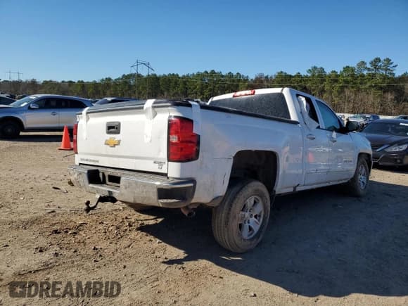 ✅ 2017 Chevrolet Silverado 1500 LT • VIN: 1GCRCREC7HZ407312 • Лот: 42822704. Опубликован ранее на Copart с пробегом Не указан. Бесплатный доступ к архиву аукционных продаж из США и подробный отчёт об истории автомобиля на DreamBid. Изображение 3.