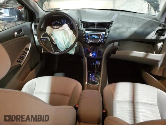 ✅ 2016 Hyundai Accent Sport • VIN: KMHCU5AE5GU246078 • Лот: 69123645. Опубликован ранее на Copart с пробегом 11 892 миль. Бесплатный доступ к архиву аукционных продаж из США и подробный отчёт об истории автомобиля на DreamBid. Изображение 8.