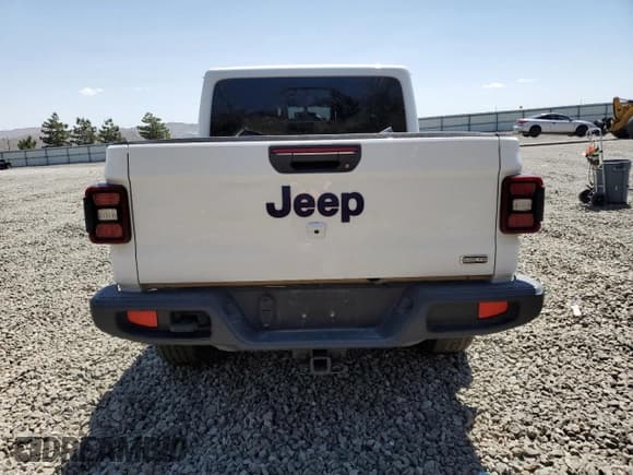 ✅ 2022 Jeep Gladiator Overland • VIN: 1C6HJTFG2NL161677 • Lot: 62773895. Wystawiony na Copart z przebiegiem 58 636 mil. Bezpłatny archiwum sprzedaży aukcyjnych z USA i szczegółowy raport historii pojazdu na DreamBid. Zdjęcie 6.