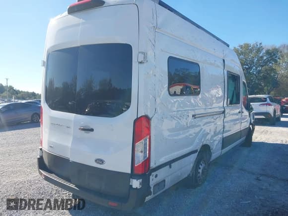 ✅ 2022 Ford Transit Cargo • VIN: 1FTBW3U85NKA01097 • Лот: 41076643. Опубликован ранее на IAAI с пробегом 24 786 миль. Бесплатный доступ к архиву аукционных продаж из США и подробный отчёт об истории автомобиля на DreamBid. Изображение 4.