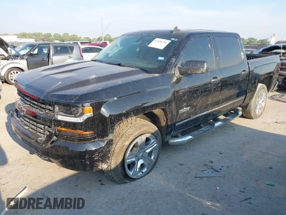 ✅ 2018 Chevrolet Silverado 1500 Custom • VIN: 3GCPCPEC1JG272944 • Lot: 43186784. Wystawiony na IAAI z przebiegiem 81 734 mil. Bezpłatny archiwum sprzedaży aukcyjnych z USA i szczegółowy raport historii pojazdu na DreamBid. Zdjęcie 17.