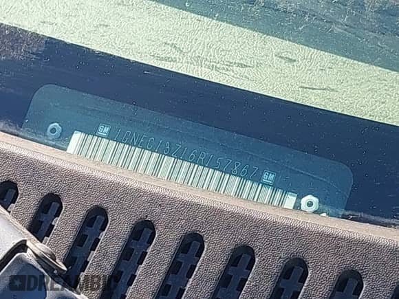 2006 Chevrolet Tahoe LS z VIN 1GNEC13Z16R157867, wystawiony jako IAAI lot #43426064 z przebiegiem 202 744 mil mil oraz . Historia ofert i sprzedaży dostępna na DreamBid. Obrazek 17.