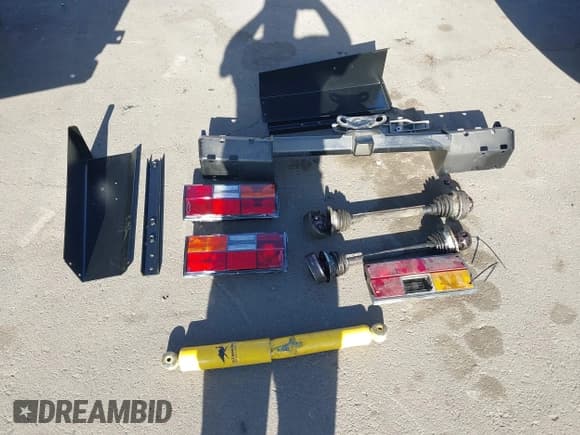 ✅ 1987 Volkswagen Vanagon • VIN: WV2YB0252HG069458 • Lot: 41945327. Listed on IAAI with Not provided. Free auction sales archive from the USA and detailed vehicle history report at DreamBid. Image 12.