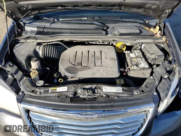 ✅ 2016 Chrysler Town & Country Touring • VIN: 2C4RC1BG0GR294983 • Лот: 92632085. Опубликован ранее на Copart с пробегом 142 063 миль. Бесплатный доступ к архиву аукционных продаж из США и подробный отчёт об истории автомобиля на DreamBid. Изображение 12.