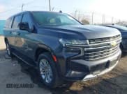 ✅ 2022 Chevrolet Suburban LT • VIN: 1GNSKCKD2NR252573 • Lot: 41572362. Listed on IAAI with 42,228 mi. Free auction sales archive from the USA and detailed vehicle history report at DreamBid. Image 1.