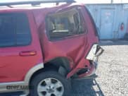 ✅ 2005 Ford Explorer Eddie Bauer • VIN: 1FMZU74W55UB91879 • Лот: 42435631. Опубликован ранее на IAAI с пробегом Не указан. Бесплатный доступ к архиву аукционных продаж из США и подробный отчёт об истории автомобиля на DreamBid. Изображение 6.