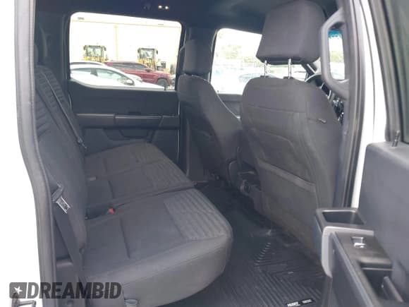 ✅ 2022 Ford F-150 XL • VIN: 1FTEW1EP2NKD77070 • Lot: 42731722. Listed on IAAI with 38,807 mi. Free auction sales archive from the USA and detailed vehicle history report at DreamBid. Image 8.