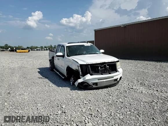 ✅ 2008 GMC Sierra Denali • VIN: 2GTEK638981187789 • Лот: 68648585. Опубликован ранее на Copart с пробегом 237 697 миль. Бесплатный доступ к архиву аукционных продаж из США и подробный отчёт об истории автомобиля на DreamBid. Изображение 13.