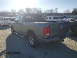 ✅ 2009 Dodge 1500 ST • VIN: 1D3HB18P19S754442 • Lot: 46616935. Wystawiony na Copart z przebiegiem 189 749 mil. Bezpłatny archiwum sprzedaży aukcyjnych z USA i szczegółowy raport historii pojazdu na DreamBid. Zdjęcie 2.