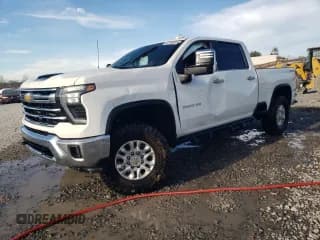 ✅ 2024 Chevrolet Silverado 2500HD • VIN: 2GC1YPEY6R1104854 • Лот: 49789305. Опубликован ранее на Copart с пробегом Не указан. Бесплатный доступ к архиву аукционных продаж из США и подробный отчёт об истории автомобиля на DreamBid. Изображение 1.