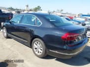 ✅ 2017 Volkswagen Passat S • VIN: 1VWAT7A3XHC083053 • Lot: 43109051. Wystawiony na IAAI z przebiegiem 58 708 mil. Bezpłatny archiwum sprzedaży aukcyjnych z USA i szczegółowy raport historii pojazdu na DreamBid. Zdjęcie 3.