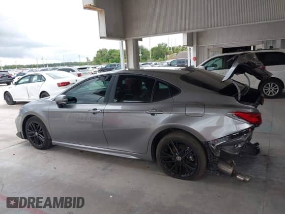 2025 Toyota Camry LE с VIN 4T1DAACK5SU558774, выставлен на аукционе IAAI как лот 43152721 с пробегом 8 106 миль миль и . История ставок и продаж доступна на DreamBid. Изображение 14.