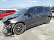 ✅ 2023 Chrysler Pacifica Hybrid Limited • VIN: 2C4RC1S78PR584467 • Lot: 60877505. Listed on Copart with 39,114 mi. Free auction sales archive from the USA and detailed vehicle history report at DreamBid. Image 1.