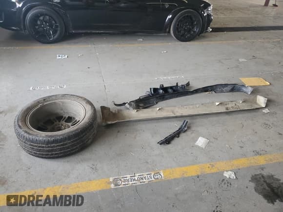 ✅ 2016 Dodge Durango R/T • VIN: 1C4SDJCT5GC481803 • Лот: 45216945. Опубликован ранее на Copart с пробегом 107 747 миль. Бесплатный доступ к архиву аукционных продаж из США и подробный отчёт об истории автомобиля на DreamBid. Изображение 15.