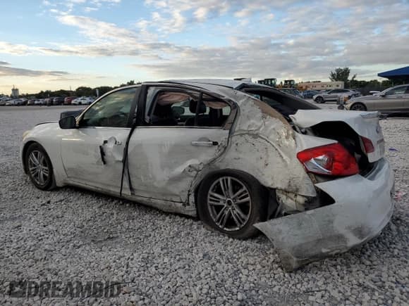 ✅ 2013 Infiniti G37 Journey • VIN: JN1CV6AP6DM713807 • Lot: 92899155. Listed on Copart with 159,162 mi. Free auction sales archive from the USA and detailed vehicle history report at DreamBid. Image 2.