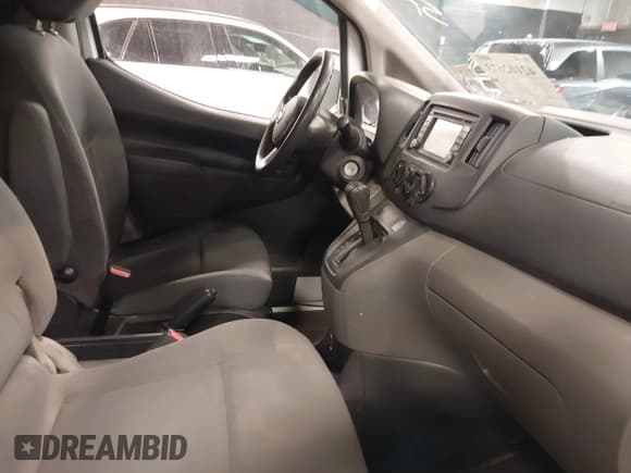 ✅ 2017 Nissan NV200 SV • VIN: 3N6CM0KN8HK707990 • Лот: 42102673. Опубликован ранее на IAAI с пробегом 68 192 миль. Бесплатный доступ к архиву аукционных продаж из США и подробный отчёт об истории автомобиля на DreamBid. Изображение 5.