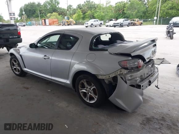 ✅ 2007 Mazda RX-8 Grand Touring • VIN: JM1FE173270210398 • Lot: 42393144. Wystawiony na IAAI z przebiegiem 71 207 mil. Bezpłatny archiwum sprzedaży aukcyjnych z USA i szczegółowy raport historii pojazdu na DreamBid. Zdjęcie 3.