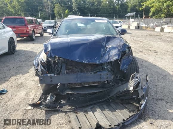 ✅ 2015 Cadillac ATS Performance AWD • VIN: 1G6AJ5SX2F0111086 • Lot: 70044775. Wystawiony na Copart z przebiegiem 106 009 mil. Bezpłatny archiwum sprzedaży aukcyjnych z USA i szczegółowy raport historii pojazdu na DreamBid. Zdjęcie 5.