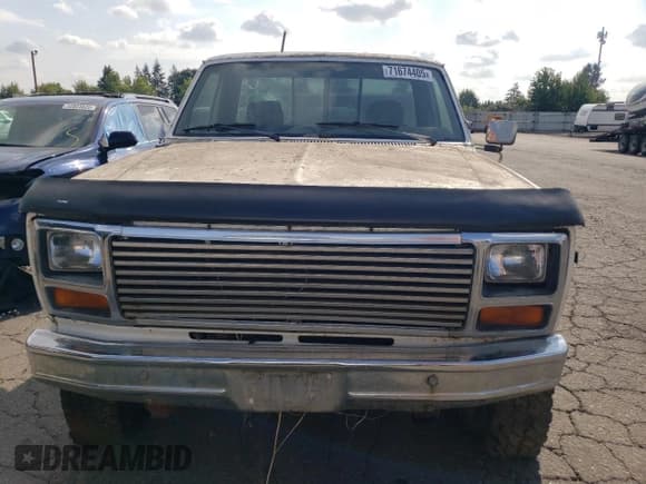 ✅ 1985 Ford F-350 • VIN: 1FTHF3615FPB13171 • Лот: 71674405. Опубликован ранее на Copart с пробегом 58 992 миль. Бесплатный доступ к архиву аукционных продаж из США и подробный отчёт об истории автомобиля на DreamBid. Изображение 5.