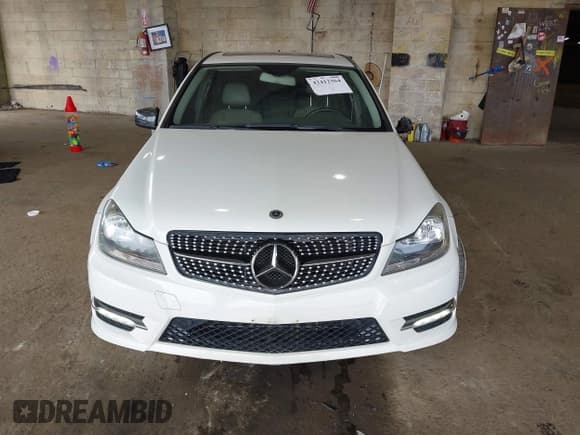 ✅ 2012 Mercedes-Benz C 300 Sport • VIN: WDDGF8BB7CA604661 • Lot: 42412364. Listed on IAAI with 189,144 mi. Free auction sales archive from the USA and detailed vehicle history report at DreamBid. Image 13.