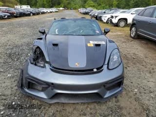 ✅ 2024 Porsche 718 Spyder RS • VIN: WP0CE2A8XRK240785 • Lot: 70750535. Wystawiony na Copart z przebiegiem Nie podano. Bezpłatny archiwum sprzedaży aukcyjnych z USA i szczegółowy raport historii pojazdu na DreamBid. Zdjęcie 5.