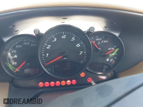 ✅ 1998 Porsche Boxster • VIN: WP0CA298XWU624680 • Лот: 41643356. Опубликован ранее на IAAI с пробегом 133 918 миль. Бесплатный доступ к архиву аукционных продаж из США и подробный отчёт об истории автомобиля на DreamBid. Изображение 7.