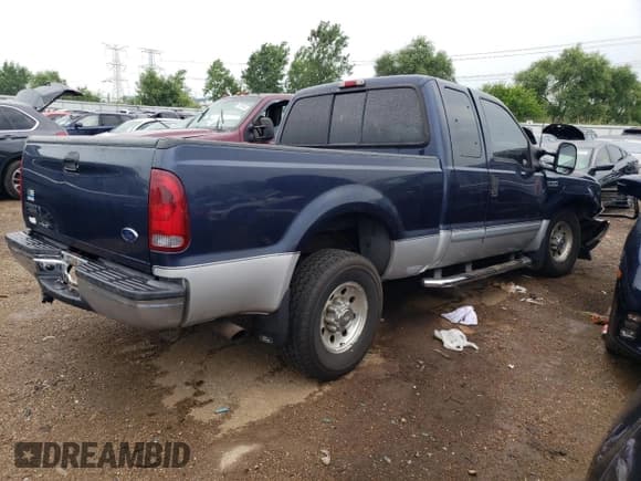 ✅ 2002 Ford F-250 XL • VIN: 1FTNX20L32EC44304 • Lot: 60836194. Wystawiony na Copart z przebiegiem Nie podano. Bezpłatny archiwum sprzedaży aukcyjnych z USA i szczegółowy raport historii pojazdu na DreamBid. Zdjęcie 3.