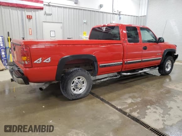 ✅ 2001 Chevrolet Silverado 2500HD LS • VIN: 1GCHK29U81E250671 • Lot: 61221475. Wystawiony na Copart z przebiegiem 139 359 mil. Bezpłatny archiwum sprzedaży aukcyjnych z USA i szczegółowy raport historii pojazdu na DreamBid. Zdjęcie 3.