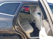 ✅ 2022 Volvo XC60 Inscription • VIN: YV4L12DL7N1021114 • Lot: 43117718. Wystawiony na IAAI z przebiegiem 42 095 mil. Bezpłatny archiwum sprzedaży aukcyjnych z USA i szczegółowy raport historii pojazdu na DreamBid. Zdjęcie 8.